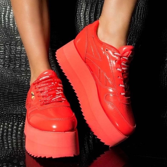 reebok triple platform